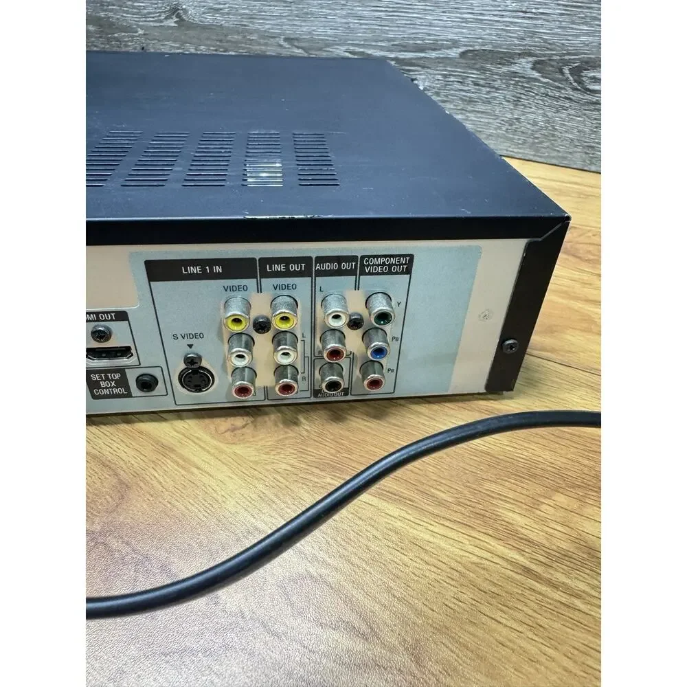 Sony RDR-VX535 DVD / VCR Combo Player Recorder 1080p HDMI Upscale With Remote